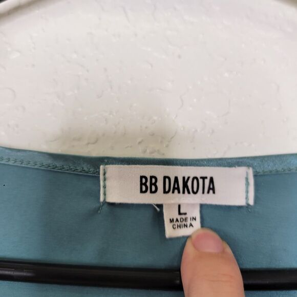 BB Dakota Teal Satin Silky Short Sleeve Chest Pocket Lounge Boxy Top Size Large - Picture 4 of 7